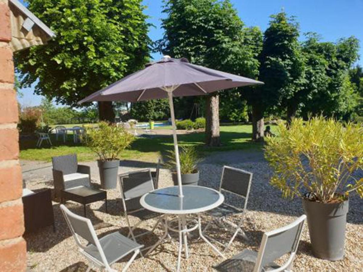 Vila Domaine De La Caure Bussiere-Dunoise Exteriér fotografie